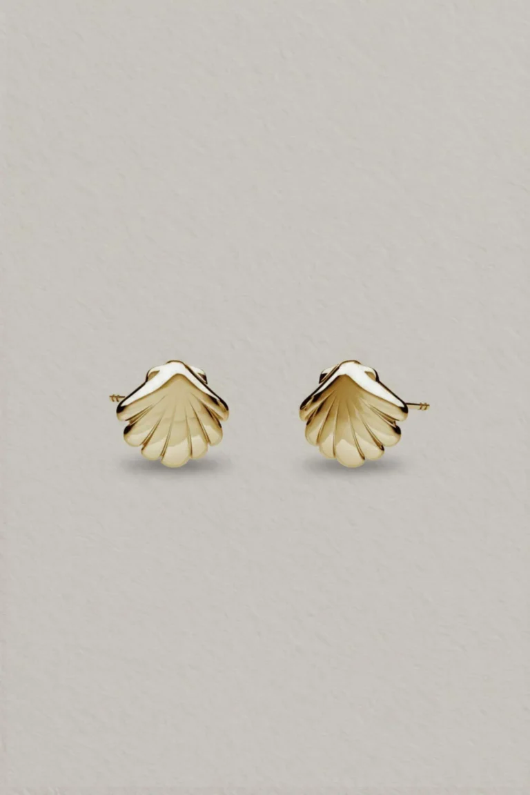 złote kolczyki muszelki